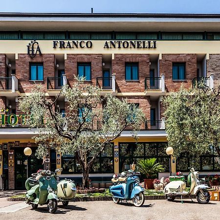 Hotel Franco Antonelli Асизи Екстериор снимка
